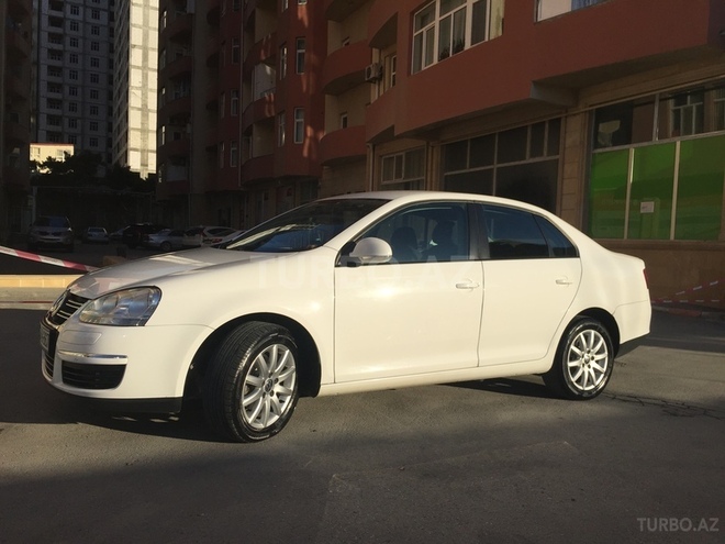 Volkswagen Jetta 2010, 163,000 km - 1.6 l - Bakı
