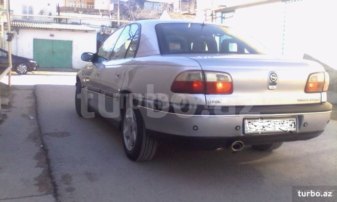 Opel Omega 1998, 200,000 km - 2.0 л - Bakı