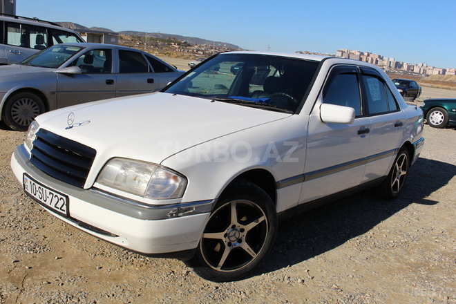Mercedes C 180 1994, 270,000 km - 1.8 l - Bakı