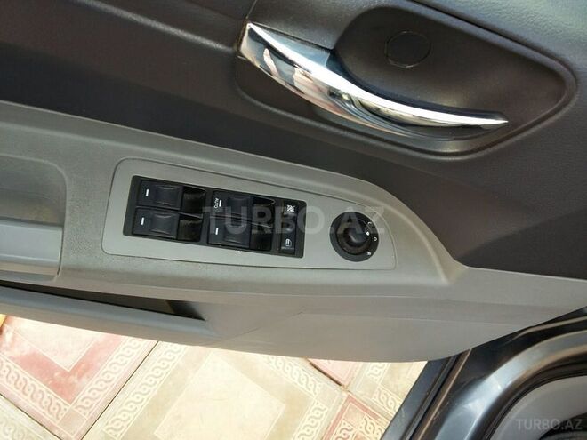 Chrysler 300C 2006, 77,000 km - 2.7 л - Bakı