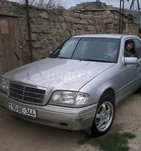 Mercedes C 220 1993, 390,000 km - 2.2 l - Bakı