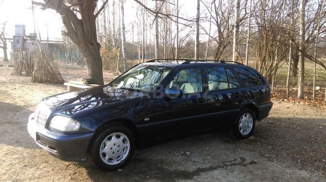 Mercedes C 220 1999, 240,000 km - 2.2 l - Şəmkir