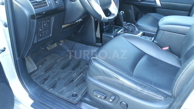 Toyota Prado 2014, 27,000 km - 2.8 l - Bakı