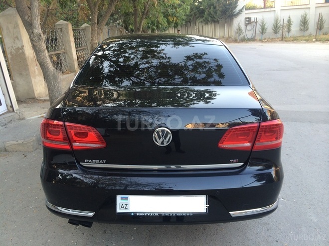 Volkswagen Passat 2012, 82,000 km - 1.8 l - Bakı