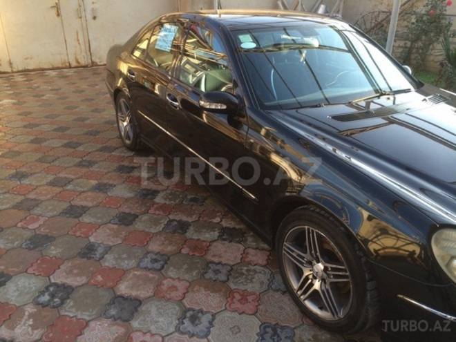 Mercedes E 220 2002, 390,000 km - 2.2 l - Bakı