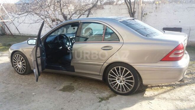Mercedes C 240 2003, 150,000 km - 2.4 l - Bakı