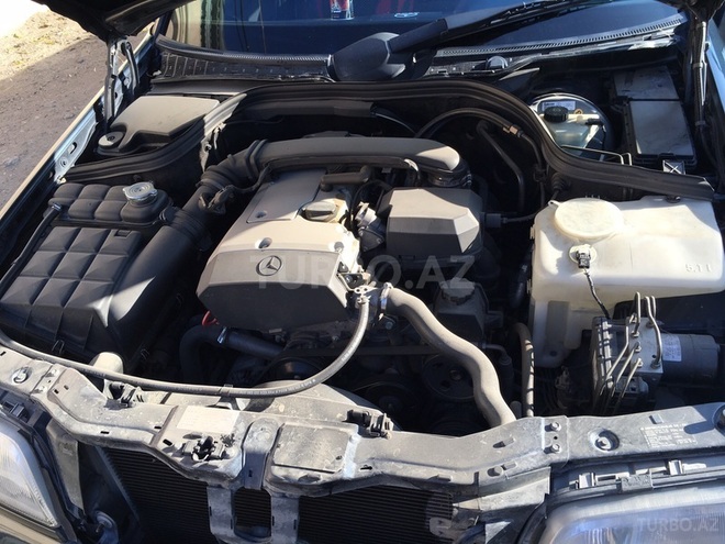 Mercedes C 200 1998, 135,641 km - 2.0 l - Bakı