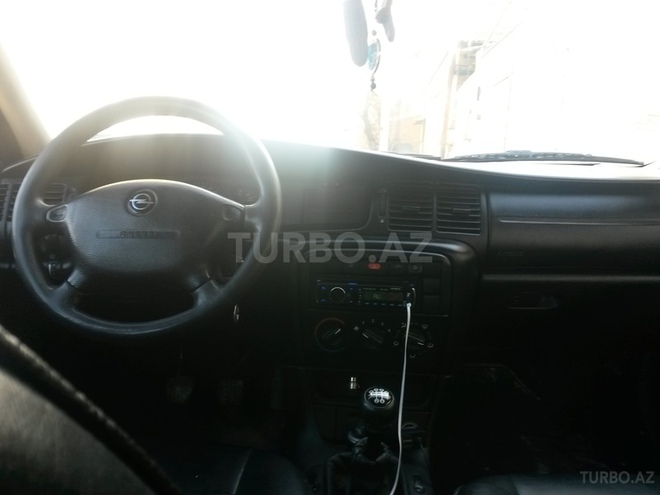 Opel Vectra 1999, 302,000 km - 1.8 l - Bakı