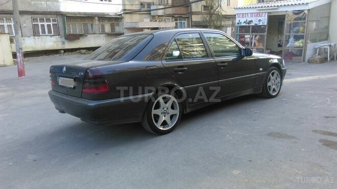 Mercedes C 220 2000, 254,178 km - 2.2 l - Bakı
