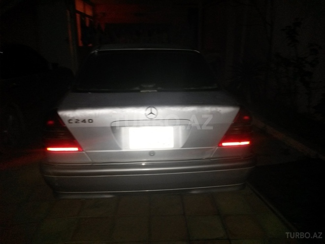 Mercedes C 240 1997, 196,000 km - 2.4 l - Bakı