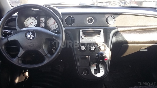 Mitsubishi Outlander 2003, 133,000 km - 2.0 l - Bakı