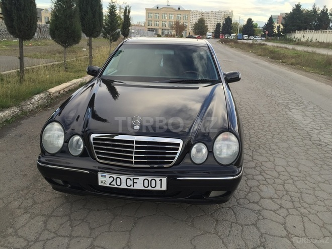 Mercedes E 240 2000, 80,056 km - 2.6 l - Gəncə