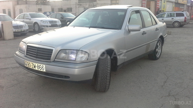 Mercedes C 220 1995, 290,000 km - 2.2 l - Bakı