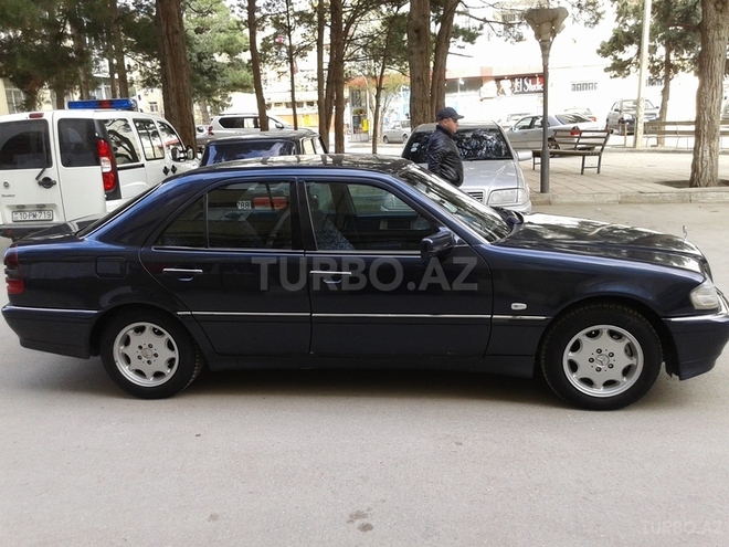 Mercedes C 240 1998, 268,884 km - 2.4 л - Bakı