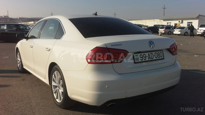 Volkswagen Passat 2013, 42,000 km - 2.5 l - Bakı