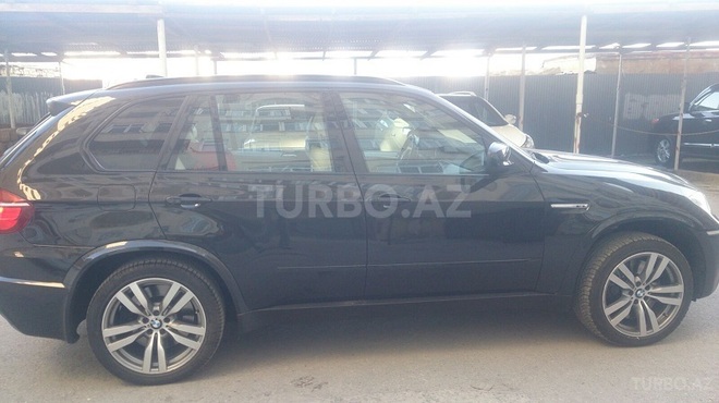 BMW X5 M 2011, 97,000 km - 4.4 л - Bakı