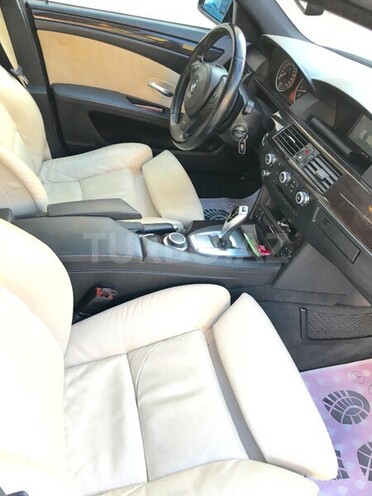 BMW 525 2008, 210,000 km - 2.5 л - Bakı