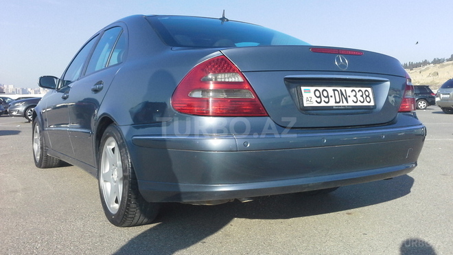 Mercedes E 270 2002, 183,000 km - 2.7 l - Bakı