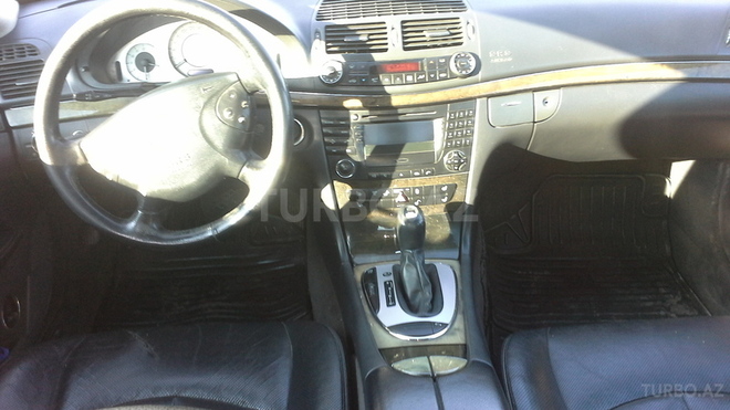 Mercedes E 270 2002, 183,000 km - 2.7 l - Bakı