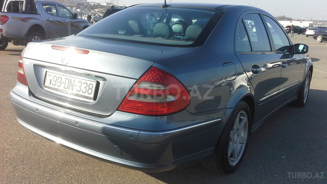Mercedes E 270 2002, 183,000 km - 2.7 l - Bakı