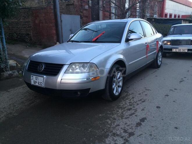 Volkswagen Passat 2004, 270,000 km - 2.0 l - Gəncə