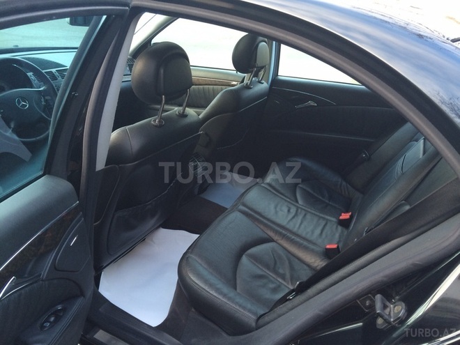 Mercedes E 240 2004, 160,000 km - 2.6 л - Bakı