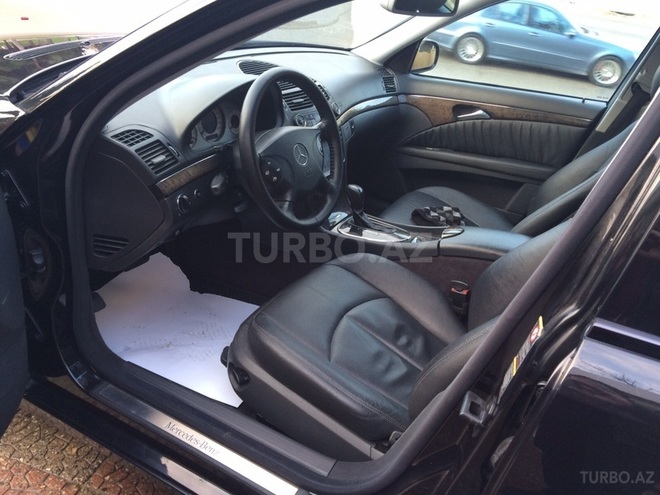 Mercedes E 240 2004, 160,000 km - 2.6 л - Bakı
