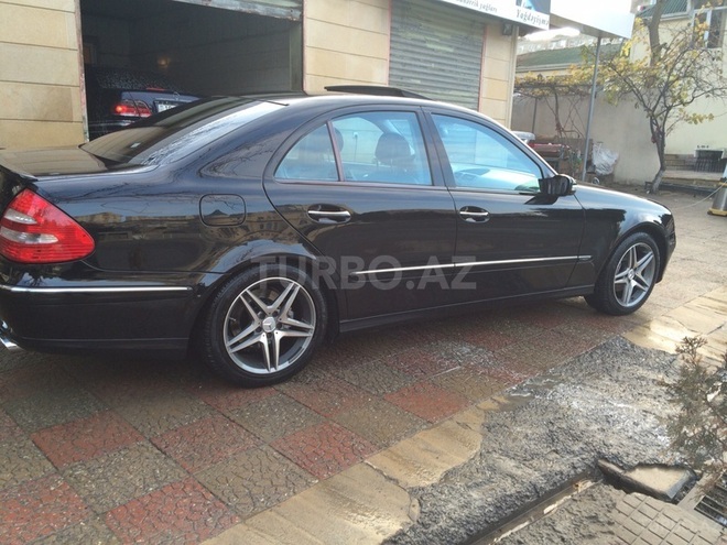 Mercedes E 240 2004, 160,000 km - 2.6 л - Bakı