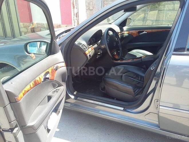 Mercedes E 220 2006, 83,000 km - 2.2 l - Bakı