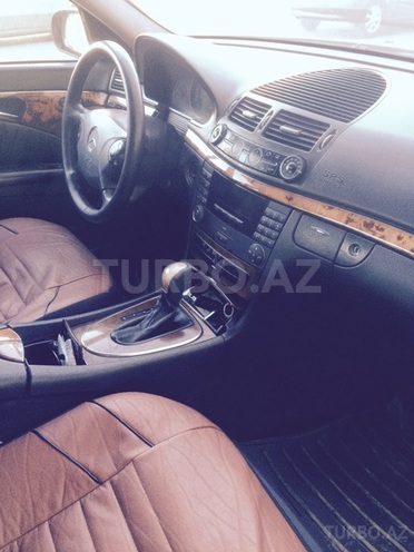 Mercedes E 270 2003, 300,000 km - 2.7 l - Bakı