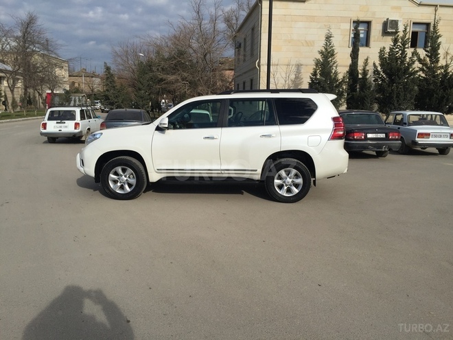 Toyota Prado 2011, 54,000 km - 2.7 l - Bakı