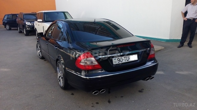 Mercedes E 240 2002, 178,500 km - 2.6 l - Bakı