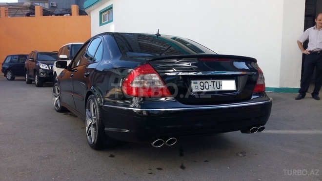 Mercedes E 240 2002, 178,500 km - 2.6 l - Bakı