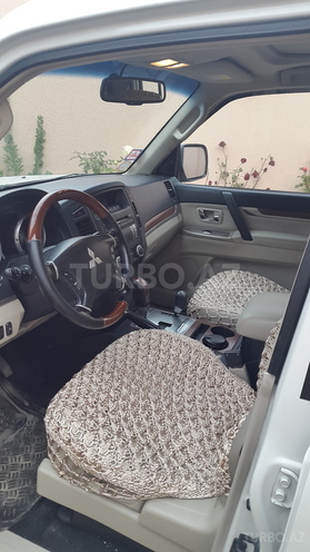 Mitsubishi Pajero 2009, 109,000 km - 3.0 л - Bakı