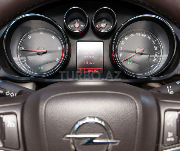 Opel Insignia 2011, 87,000 km - 2.0 l - Sumqayıt