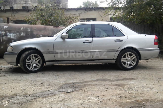 Mercedes C 180 1997, 106,000 km - 1.8 l - Bakı