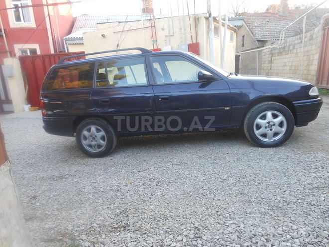 Opel Astra 1995, 332,000 km - 1.6 l - Bakı