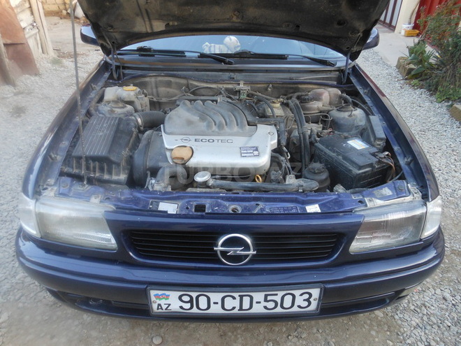 Opel Astra 1995, 332,000 km - 1.6 l - Bakı