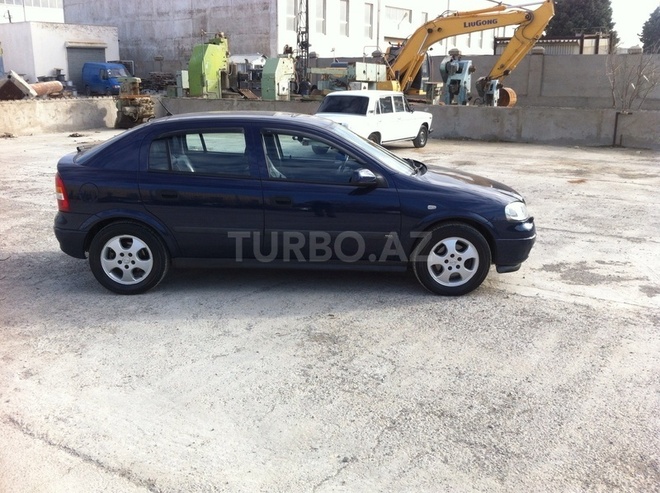 Opel Astra 1999, 162,700 km - 2.0 л - Bakı