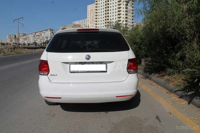 Volkswagen Golf 2010, 83,000 km - 1.6 l - Bakı