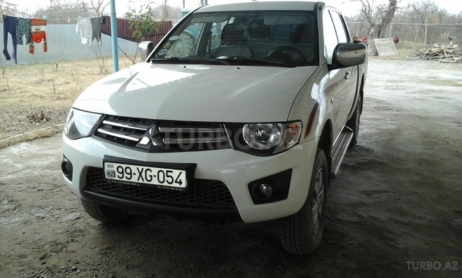 Mitsubishi L200 2013, 89,000 km - 2.5 l - Bakı