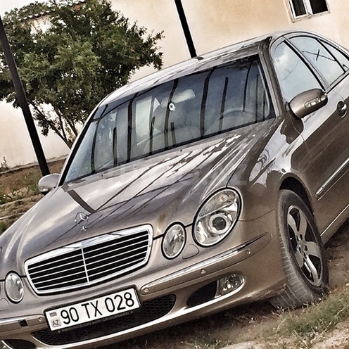 Mercedes E 240 2004, 200,000 km - 2.6 l - Bakı
