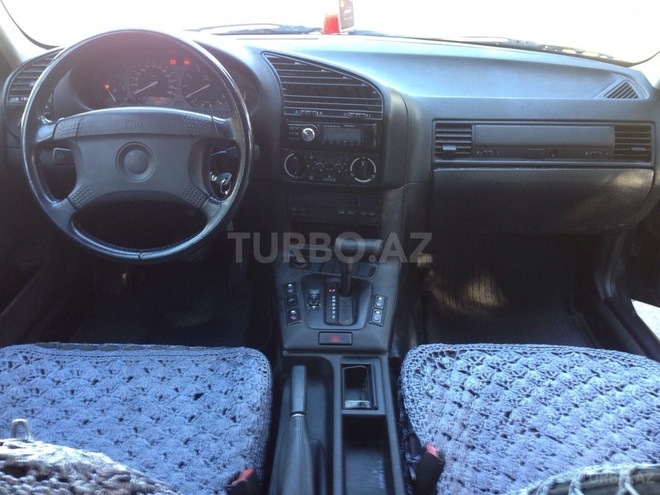BMW 320 1994, 200,000 km - 2.0 l - Sumqayıt