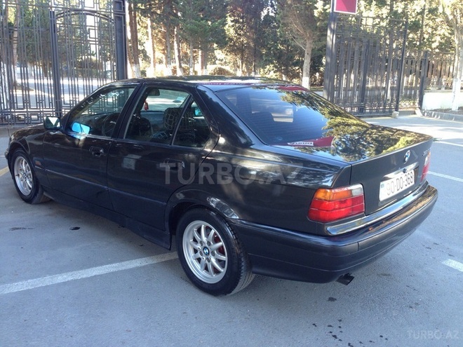 BMW 320 1994, 200,000 km - 2.0 l - Sumqayıt