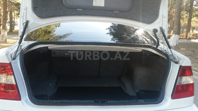 BMW 320 2002, 185,000 km - 2.2 l - Sumqayıt