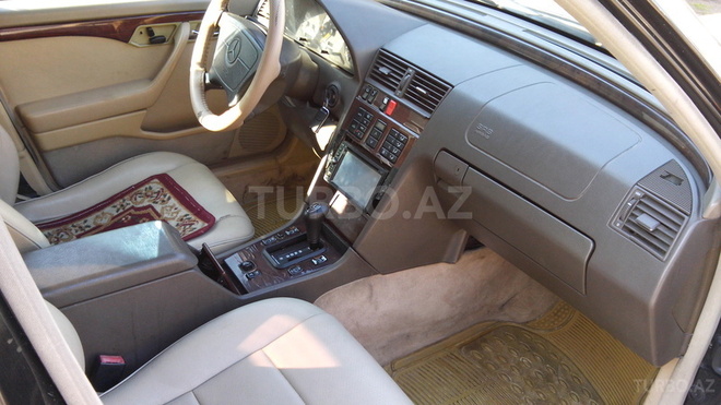Mercedes C 220 1994, 227,436 km - 2.2 л - Bakı