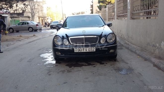 Mercedes E 220 2006, 235,000 km - 2.2 л - Bakı