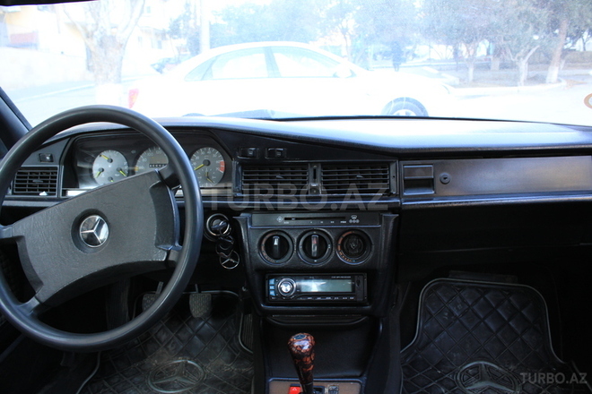 Mercedes 190 1989, 220,000 km - 2.0 l - Bakı
