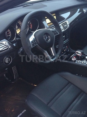 Mercedes CLS 63 AMG 2012, 28,000 km - 5.5 l - Bakı