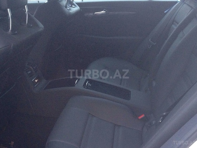Mercedes CLS 63 AMG 2012, 28,000 km - 5.5 l - Bakı
